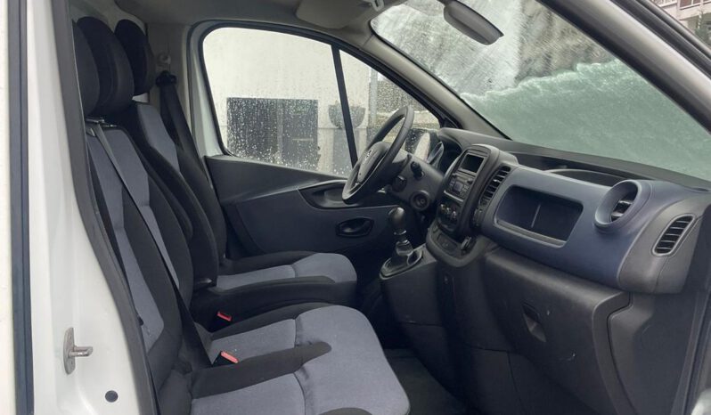 
								Opel Vivaro 2018 full									